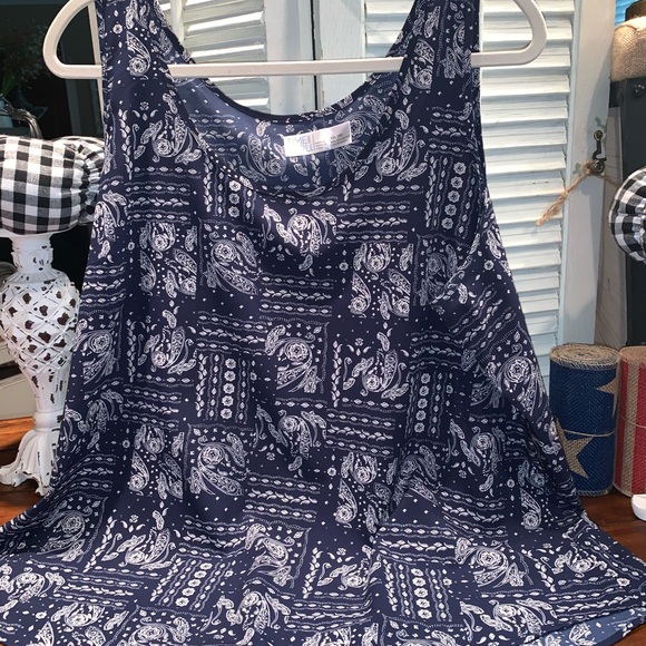 Camisole - Picture 3 of 3